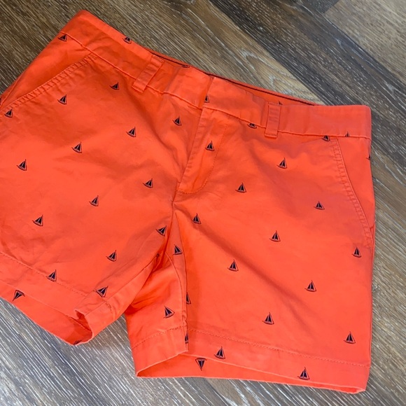 Tommy Hilfiger Pants - Tommy Hilfer Nautical shorts orange / navy blue sail boats size 8